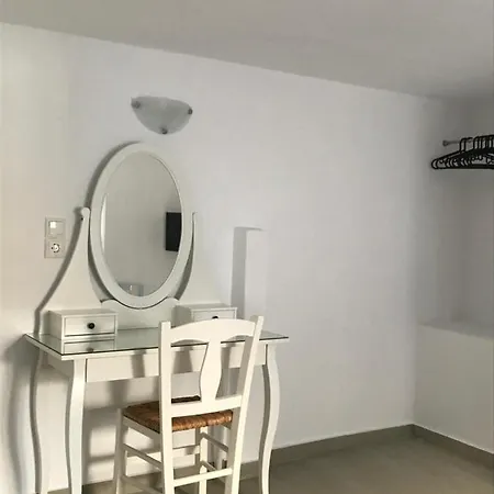 Vegera 'ostria', Stavros Casa vacanze *