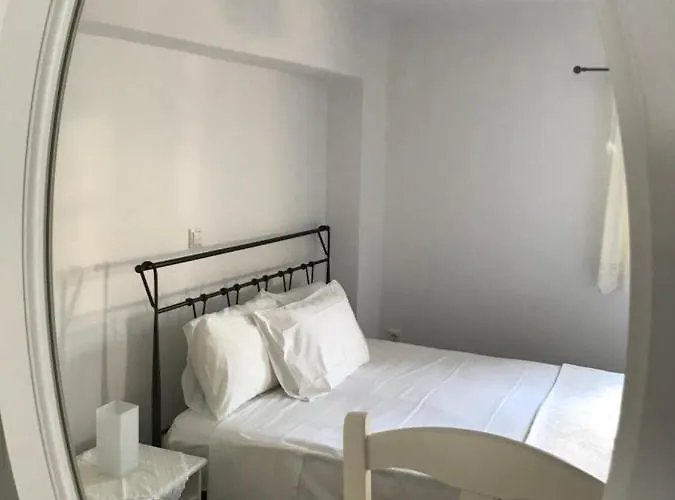 Vegera 'ostria', Stavros *