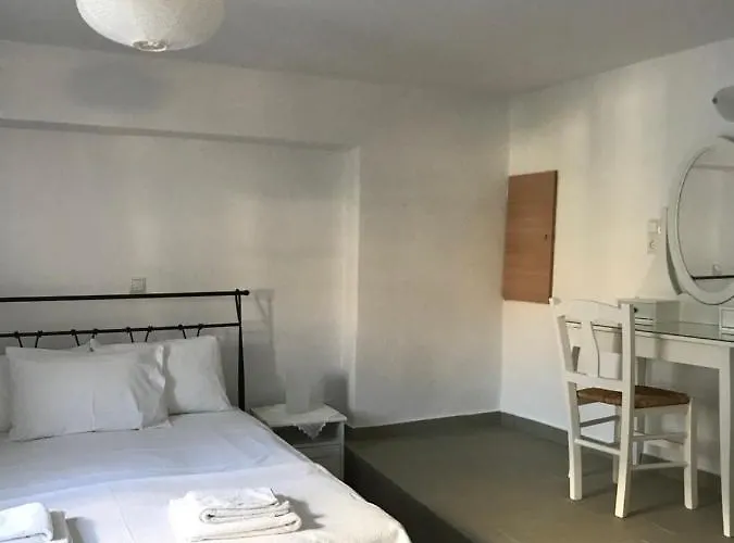 Vegera 'ostria', Stavros Donoussa